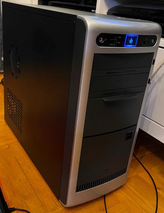 Gigabyte GA-M720-US3 Athlon 3GHz 8GB-RAM Windows 10 Pro 250GB HDD