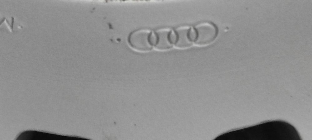 443 Felgi aluminiowe ORYGINAŁ AUDI R 17 5x112 otwór 66,6 Bardzo Ładne