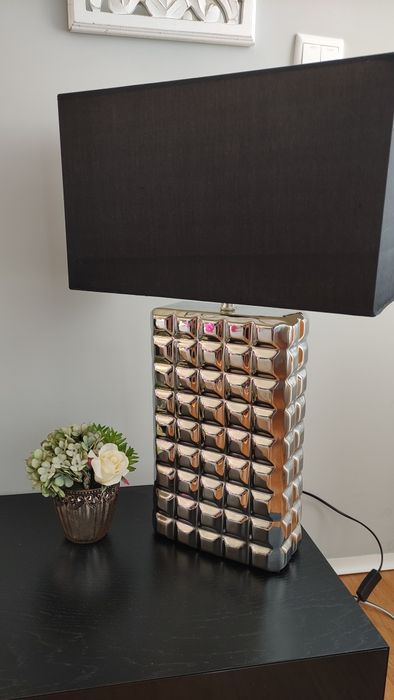 Candeeiro para aparador