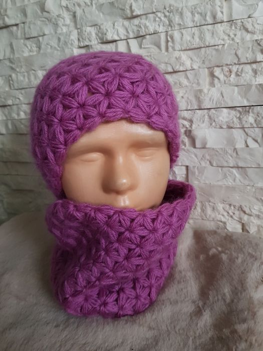 Czapka i komin Handmade różowa malinowa lekka wygodna i ciepła komin m