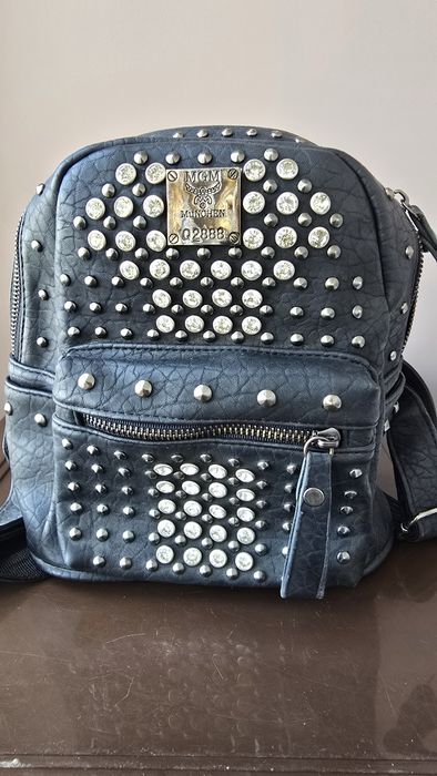 Шкіряний жіночий рюкзачок