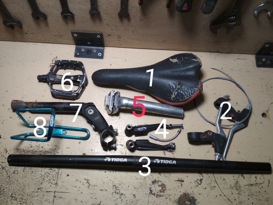 Вело запчастини.  .