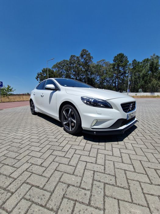 Volvo v40 R design — photo 3