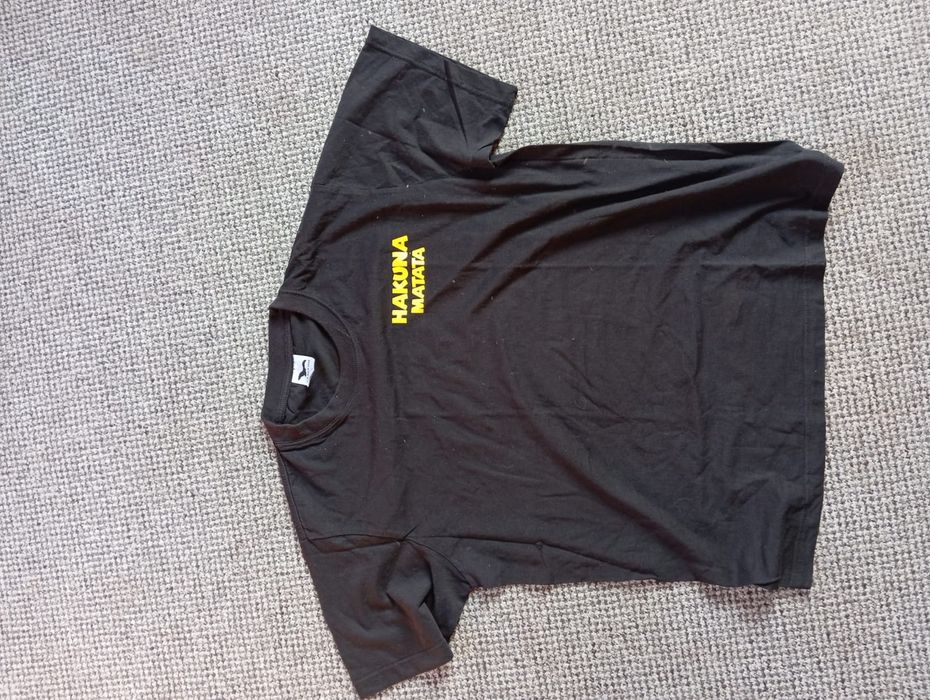 T shirt czarny Król lew hakuna mata r.L