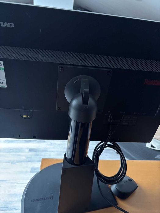 Monitor Lenovo Thinkvision LT2252p