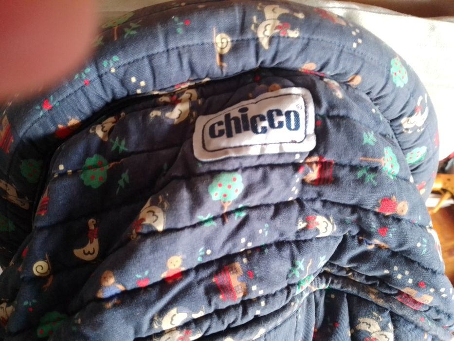 Quer Bebé a papar à mesa como um Senhor?Cadeira Chico9E-Blusa2EDesde2E