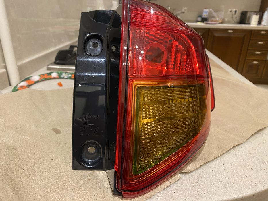 Ліхтар задній правий від Suzuki Vitara (2017)