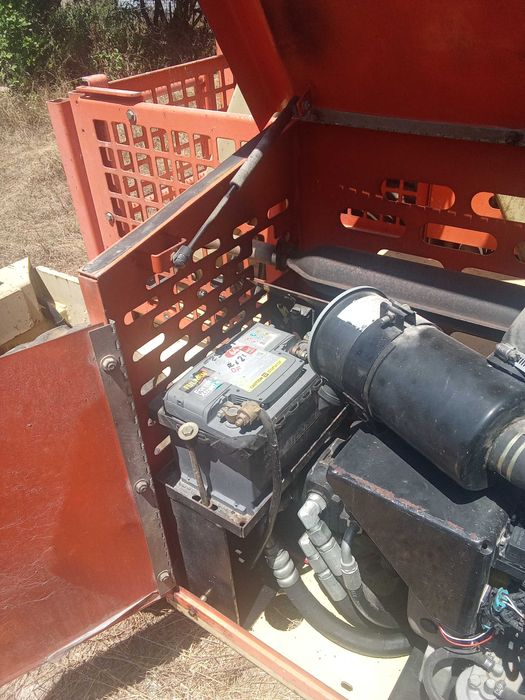 Plataforma tesoura JLG Diesel 4*4, 10 mt.