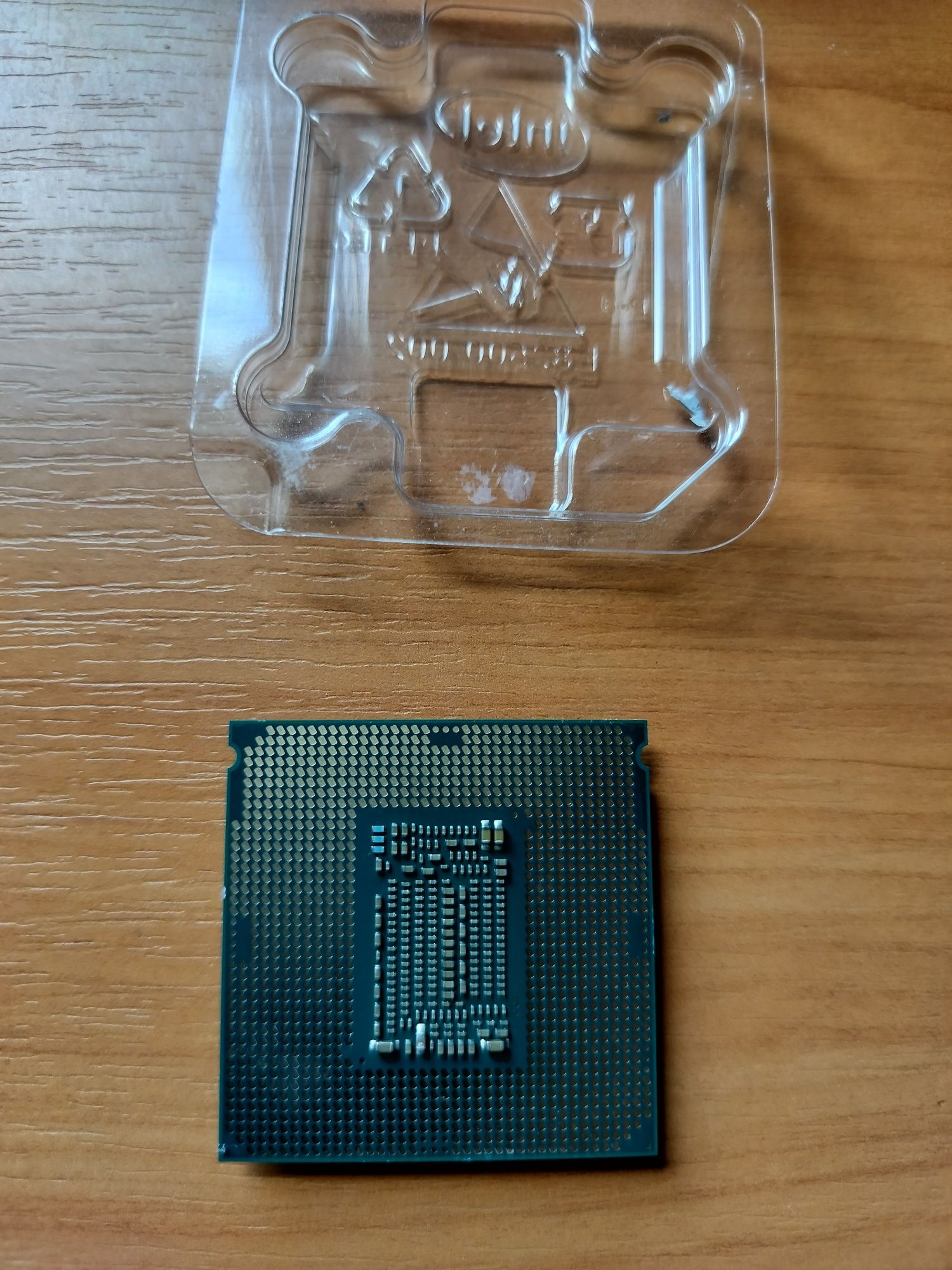 Процессор Intel i5 8400: 2 400 грн. - Настільні комп'ютери Харків на Olx