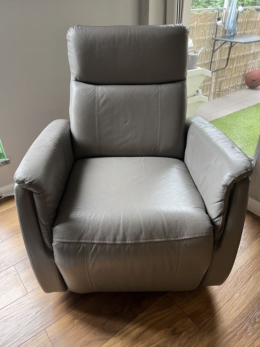Fotel skorzany rozkladany z podnozkiem