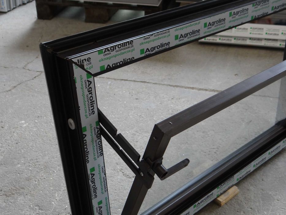 Darmowa Wysyłka !  Okno Gospodarcze 800x500 leżak magazynowy