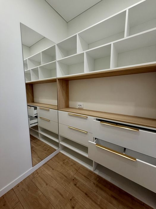 Півтора кімнатна .43кв.м.Ремонт.Меблі.Техніка.Без Комісііі для Покупця