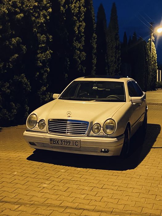 Продам Mercedes w210 e320