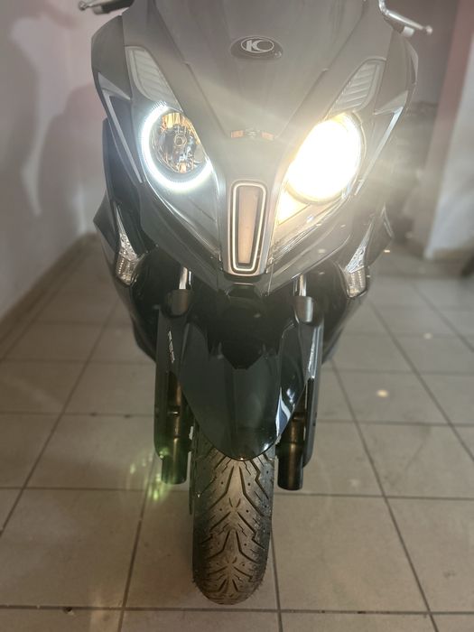 Maxi skuter Kymco New Downtown 125cm3 2018 rok na kat B