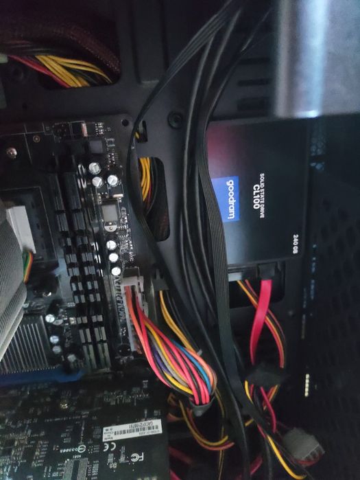 PC składak używany z dużą ilością RAM