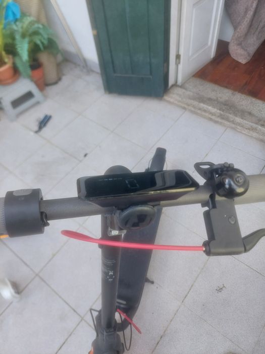 Trotinete navee v25