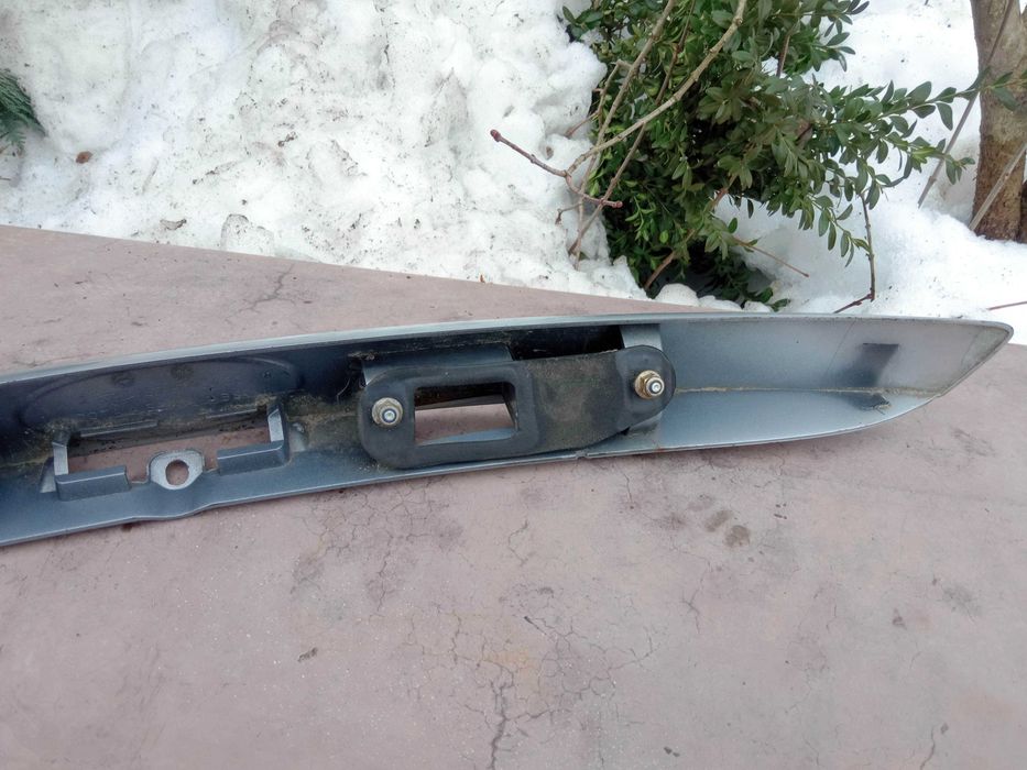 Планка підсвітки номера  кришки багажника Мондео Мк3 1S71-F43400-AW