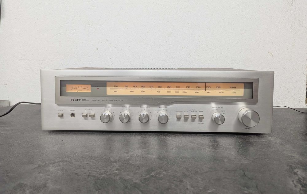 Cтерео ресивер Rotel RX-403