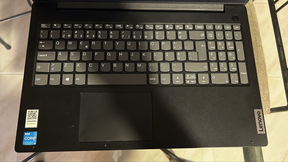Lenovo V15 G2 ITL