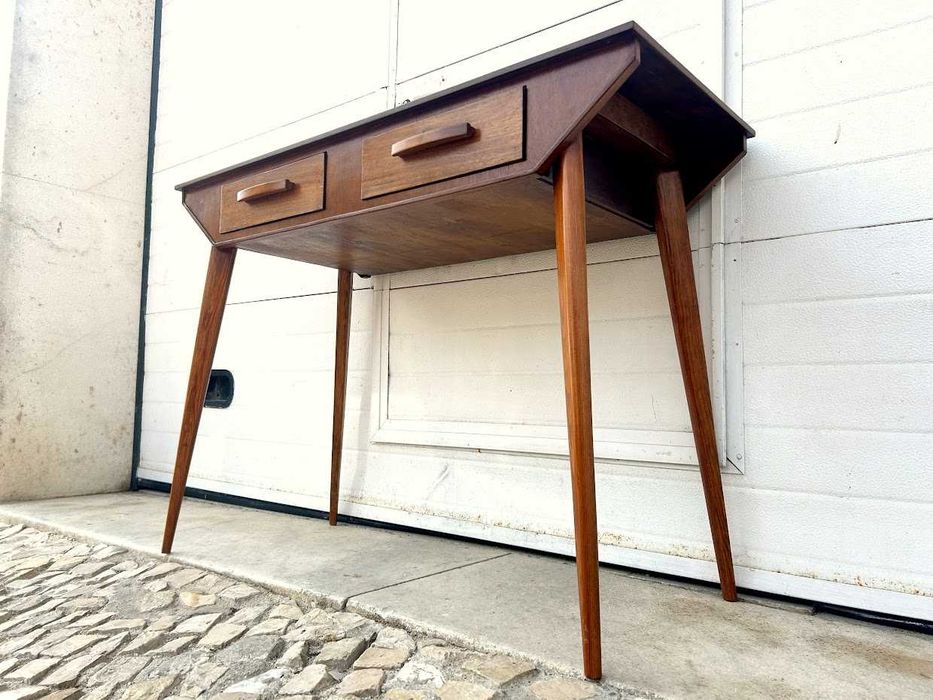 Consola olaio vintage + 105.5comp x 43,5prof x 76alt.