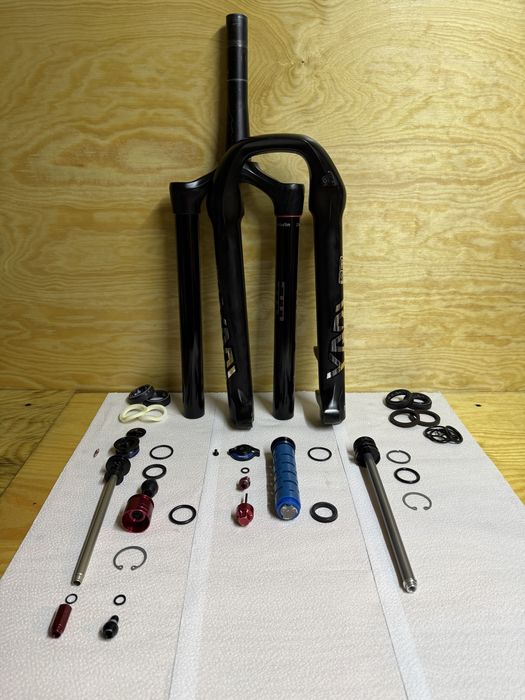 Rockshox Yari DJ RC 100mm 27.5