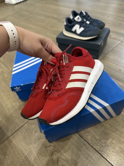 Дитячі кросівки adidas 31-32