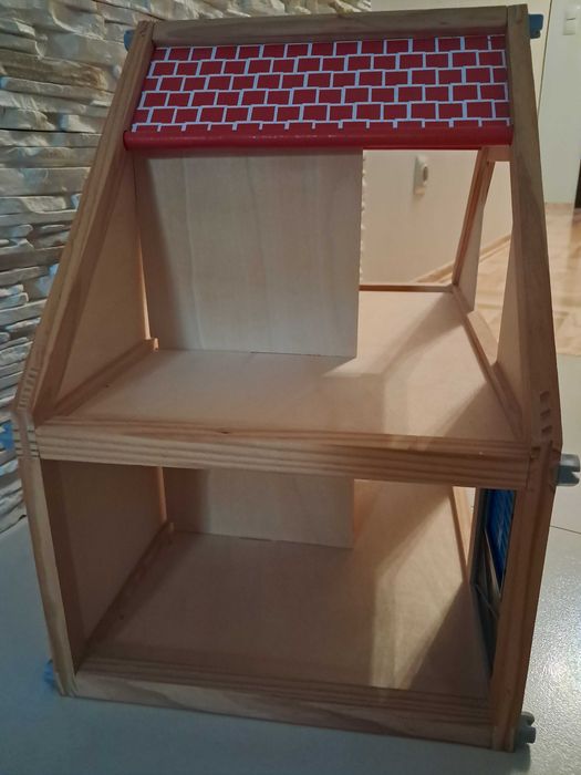 Drewniany domek dla lalek Playtive z wyposażeniem