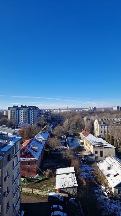 3 кімнатна на Нац Гвардії, Паркове містечко