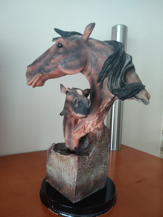 Estatueta Cavalos