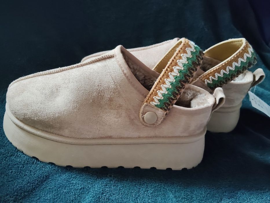 Nowe buty kapcie Emu 38