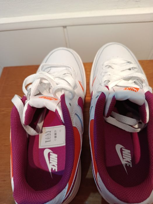 Tênis de Senhora marca Nike