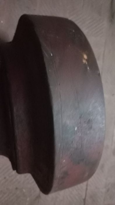 Опорные катки МКГ 25