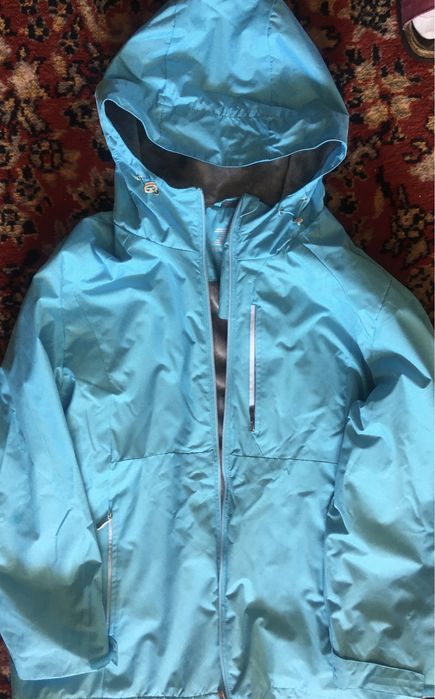 Куртка  весна осінь нова