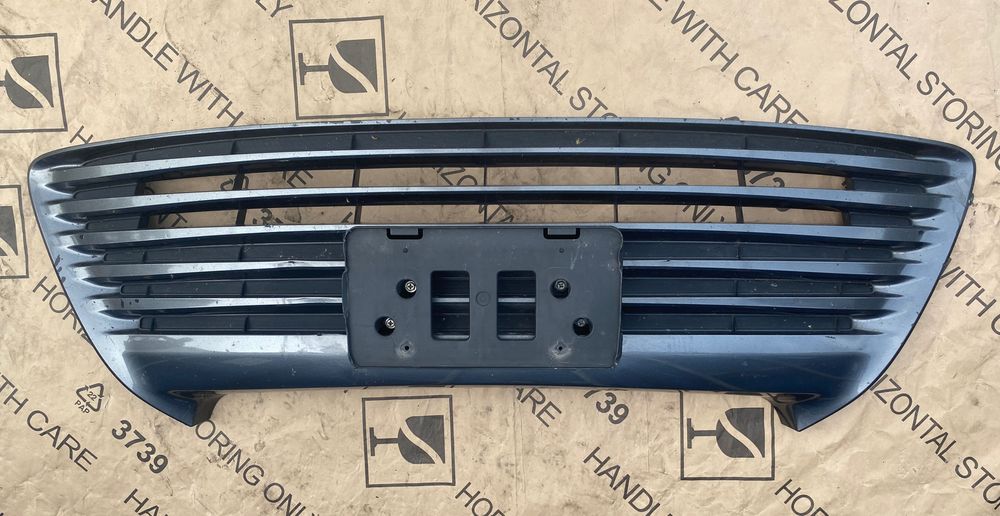 Toyota Camry LE USA 15-17r. atrapa grill kratka idealna ORYGINAŁ