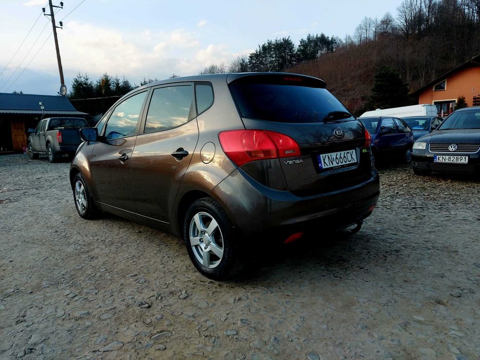 Kia Venga model 2013r.1,4CRDI 90KM 176tys bez rdzy Klimatronik