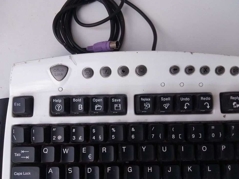 teclado NGS-Z60 office /usado ,ver as imagens