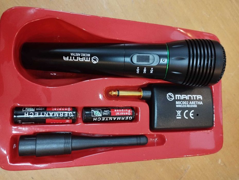 Microfone Sem Fios Manta para Karaoke Aretha (MIC002) - NOVO