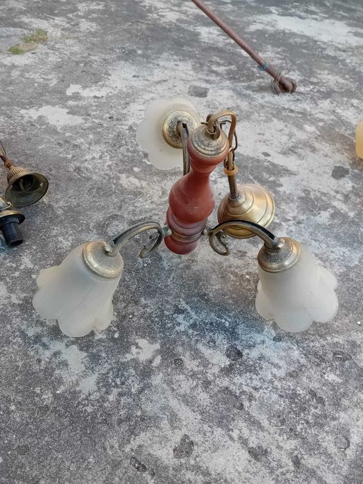 Conjunto de candeeiros antigos