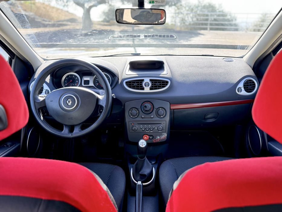 Renault Clio 1.2 16V Rip Curl  2007