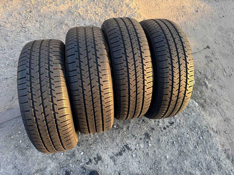 Шини літо без зносу 215/60/R17C Michelin Agilis