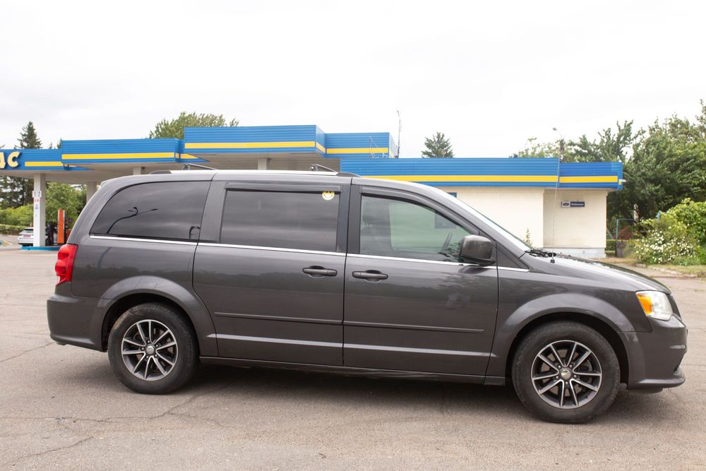 Продам Dodge Grand Caravan