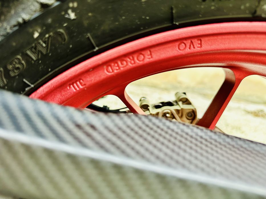 Aprilia Tuono/RSV4 Factory 1/1