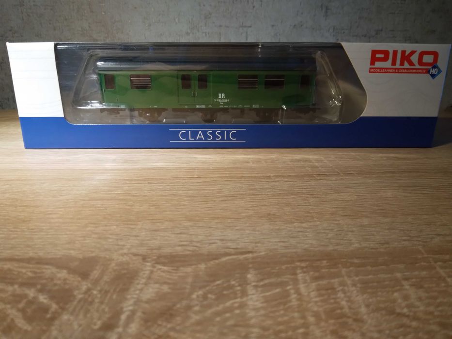 Piko 73021C wagon osobowy