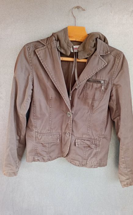 Kurtka wiosenna lekka krótka