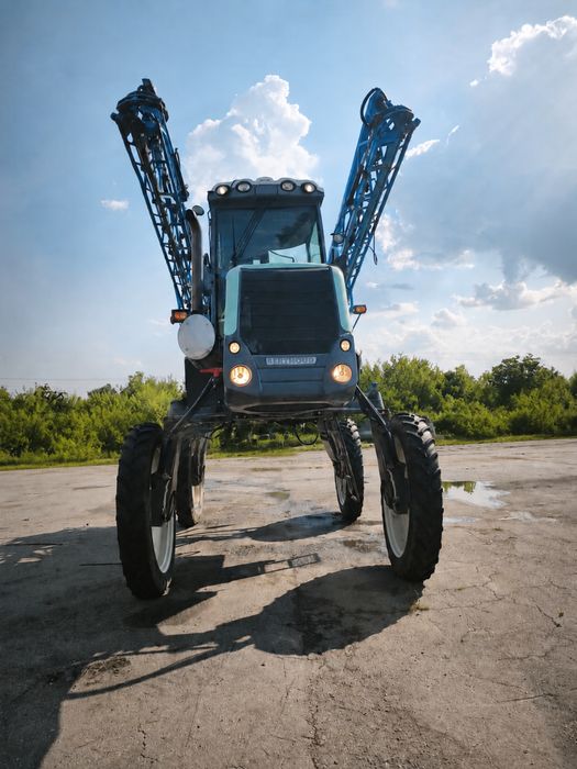 Самохідний обприскувач BERTHOUD RAPTOR 3240.