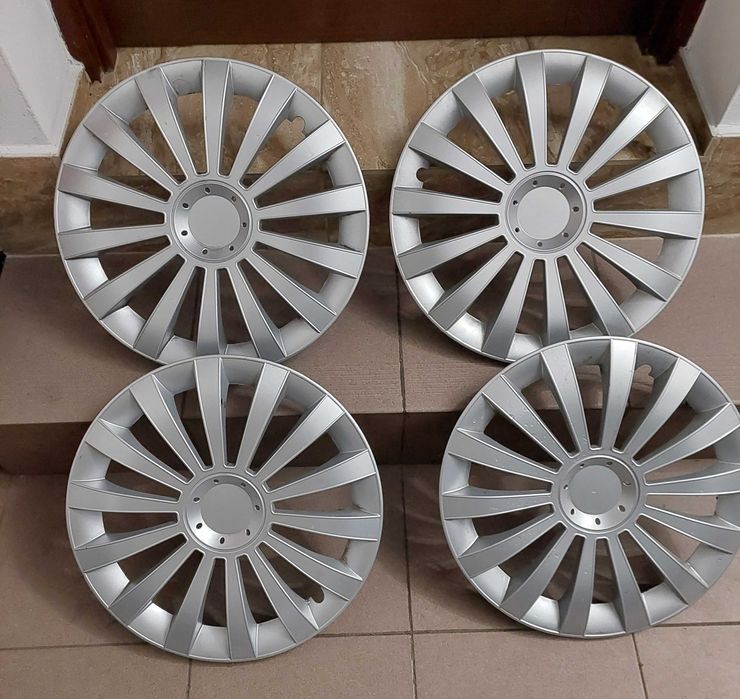 sprzedam kołpaki samochodowe 15 cali