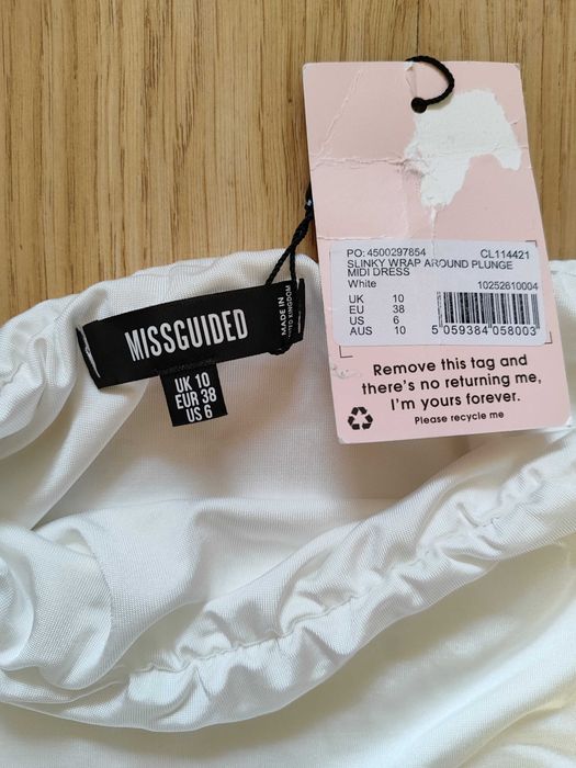 Biała sukienka obcisła midi głęboki dekolt długi rękaw Missguided 38