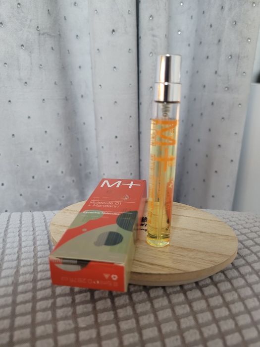 Escentric Molecules M +Mandarin