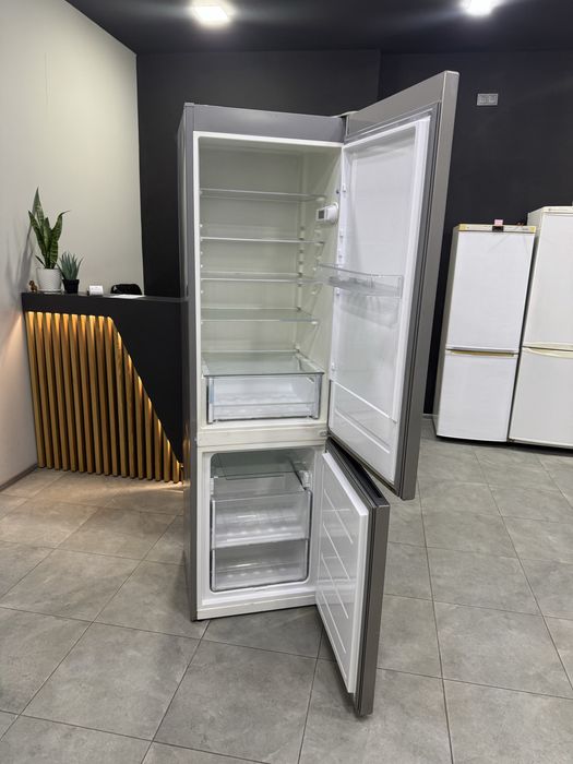 ВНИМАНИЕ! Холодильник INDESIT LI7 S1 W Гарантия! С доставкой!