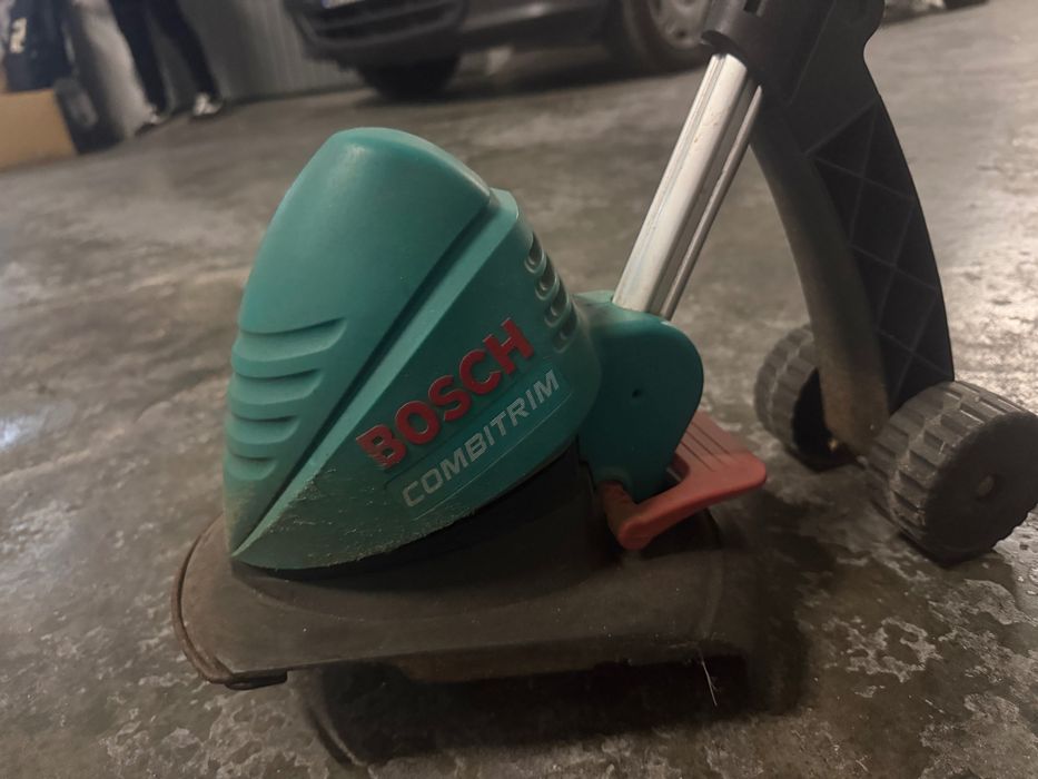 Aparador de Relva Bosch ART 30 Combitrim